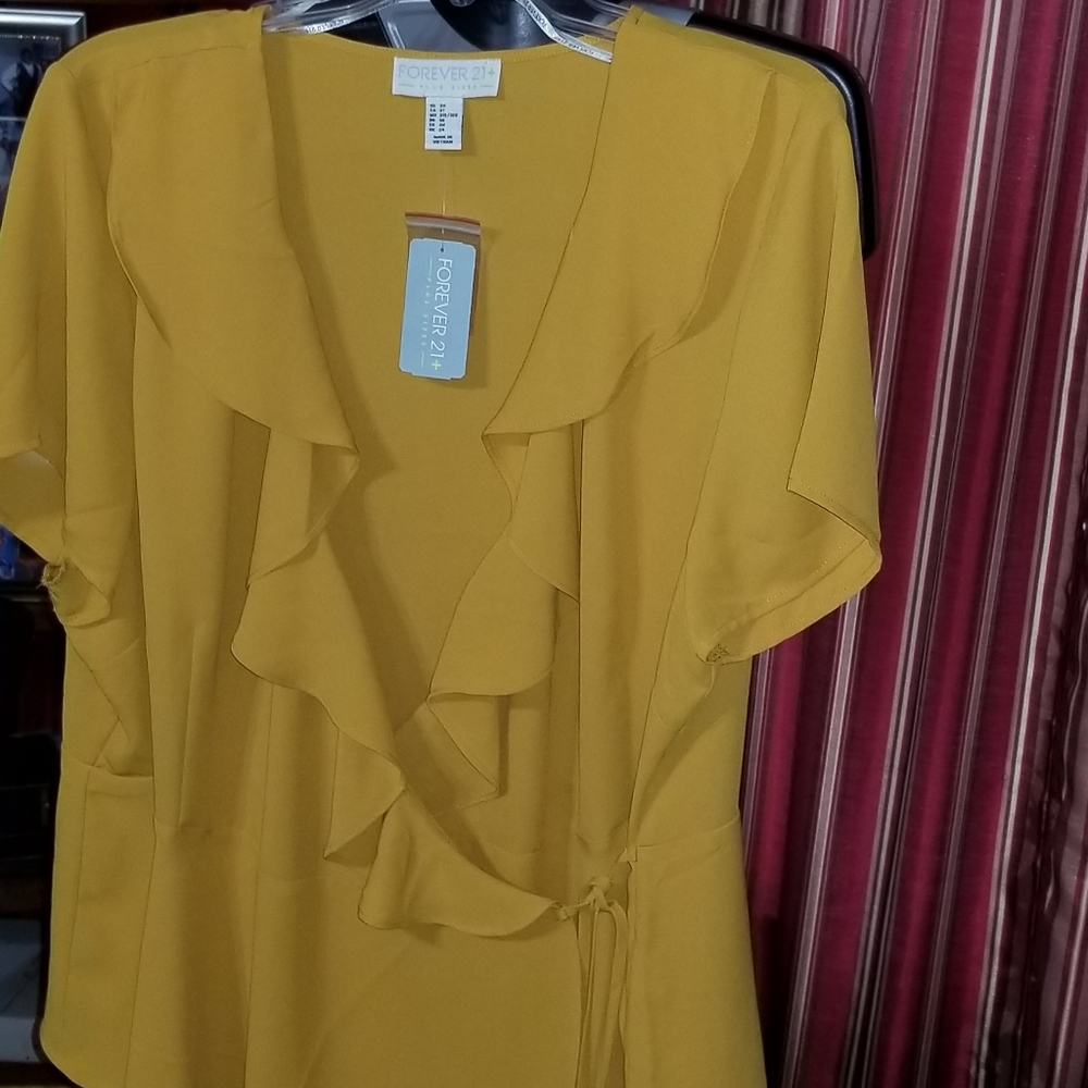 Short Sleeve Wrap Top
